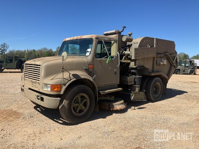 1993 International 4600 Sweeper Truck