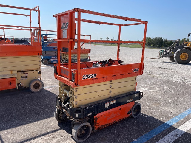 2018 JLG 1932R Electric Scissor Lift