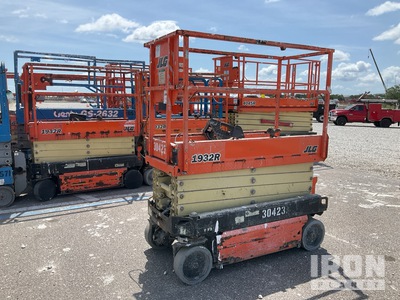 2018 JLG 1932R Electric Scissor Lift