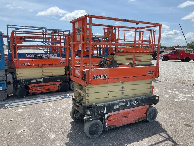 2018 JLG 1932R Electric Scissor Lift