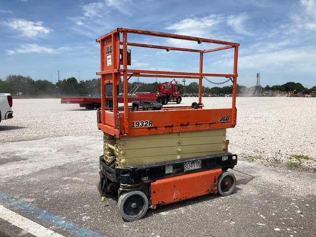 2018 JLG 1932R Electric Scissor Lift