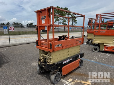 2018 JLG 1932R Electric Scissor Lift