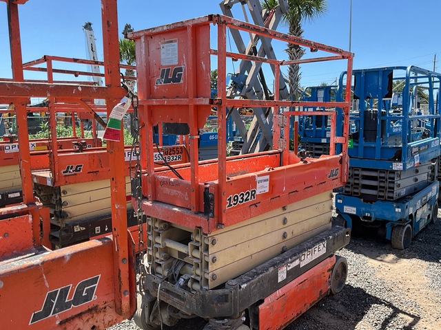 2018 JLG 1932R Electric Scissor Lift