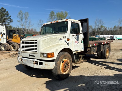 1998 International 4700 4x2 Flatbed Truck