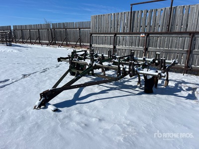 John Deere L-1388 N 12 ft Cultivator