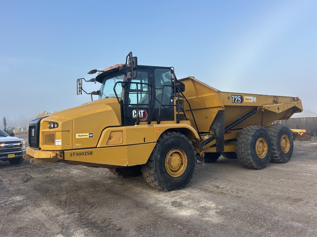 2021 Cat 725 Articulated Dump Truck