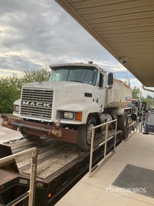 1990 Mack CH613 Water Truck