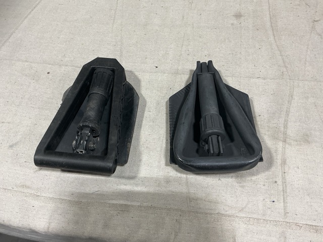 (53) Entrenching Tools (53) Entrenching Tools