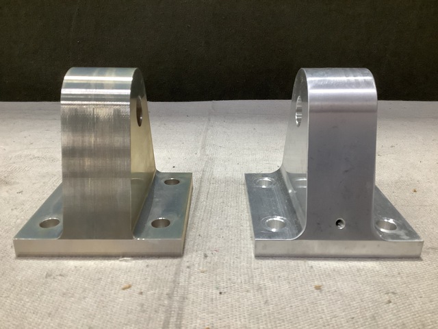 (11) Salem 12552964-1 Rotating Shaft Eye Brackets