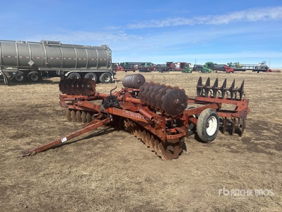 White 253 20 ft Tandem Disc