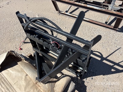 CYHC 29 in Mini Skid Steer Forks (Unused)