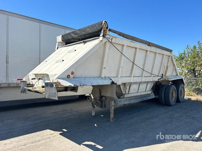 1971 Fruehauf 16 ft T/A Belly Dump Trailer