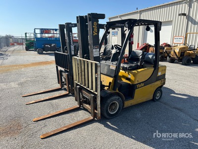 2010 Yale GLP050 4800 lb Pneumatic Tire Pneumatic Tire Carretilla Elevadora