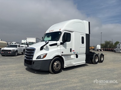 2020 Freightliner Cascadia 116 6x4 T/A Sleeper Truck Tractor