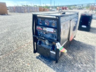 2012 Lincoln Electric K3211-1 Electric Welder (Inoperable)