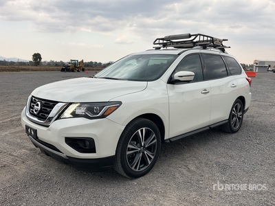 2020 Nissan Pathfinder Camioneta / SUV