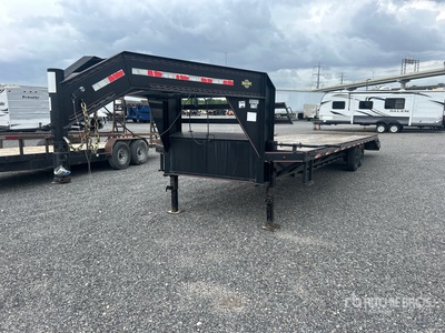 2022 Triple R 30 ft T/A Gooseneck Remolque Portamaquinaria