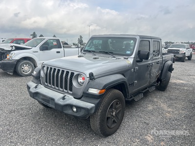 2020 Jeep Gladiator 4x4 Crew Cab بيك اب (Inoperable)