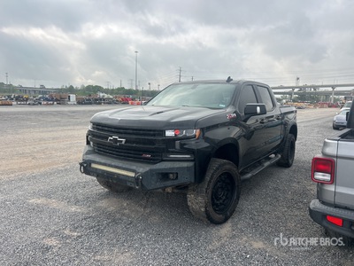 2020 Chevrolet Silverado 1500 LT Trail Boss 4x4 Crew Cab بيك اب (Inoperable)