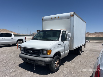 2003 Ford E350 4x2 Van Truck (Inoperable)