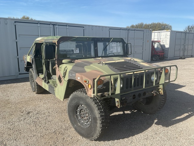 AM General M1097R1 HMMWV 4 Door Soft Top w/Truck Body
