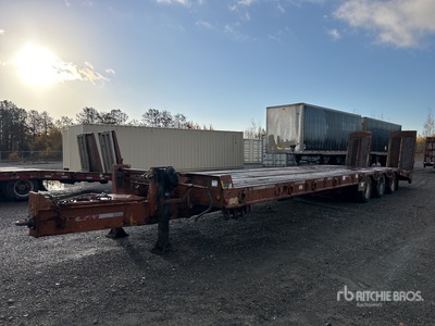 2007 MacGillvary 36 ft Tri/A Remolque Portamaquinaria