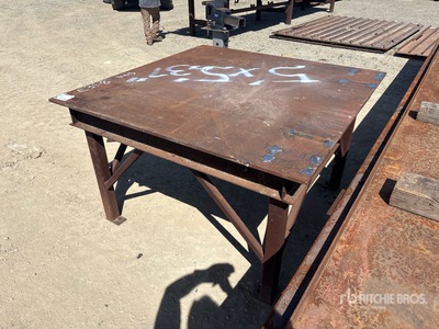 Welding Table with Bises