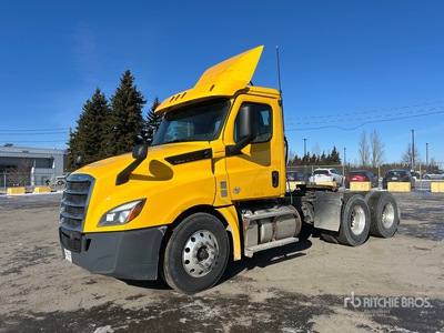 2019 Freightliner Cascadia 126 6x4 T/A Day Cab Truck Tractor