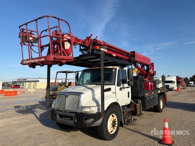2009 Elliot G85R 85 ft on 2009 International 4300 4x2 Arbeitsbühne-Lkw