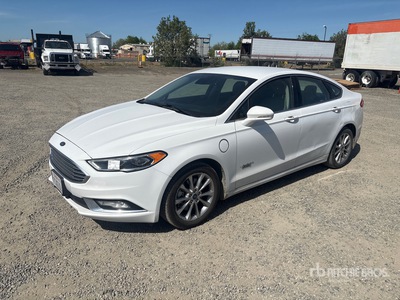 2017 Ford Fusion SE Hybrid Automobile