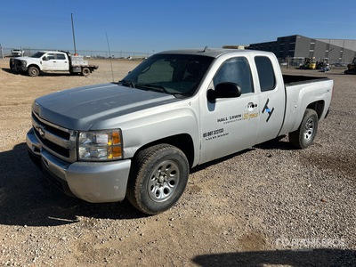 2011 Chevrolet Silverado 1500 4x4 Extended Cab Pickup