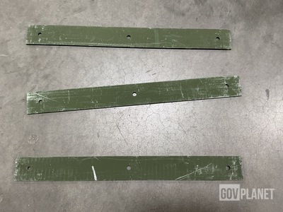 (185) 1909270 Mounting Plates