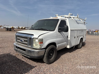 2013 Ford E-350 فان نقل (Inoperable)
