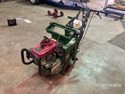 Billy Goat Walk-Behind حصادة العشب (Unused)