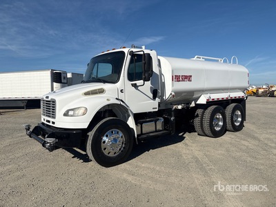 2011 Freightliner M2 106 6x4 Camion à eau
