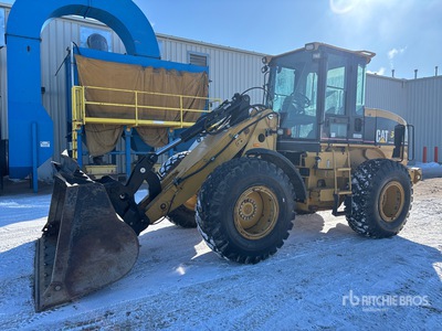 2001 Cat 924G جرافة