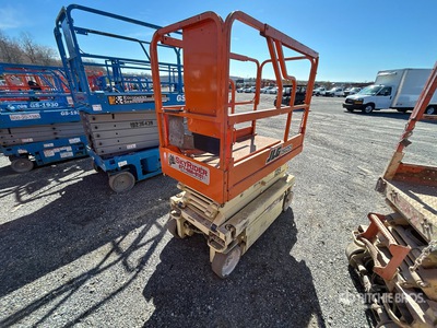 1999 JLG 1932E2 Hebebühne