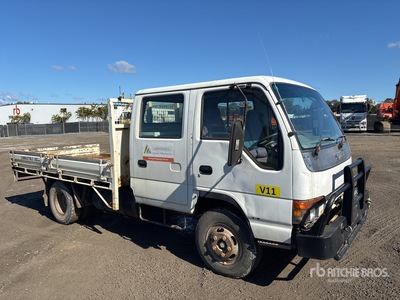 1998 Isuzu NPR 350 4x2 Crew Cab 平台トラック