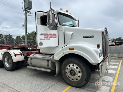 2006 Kenworth T404SAR T/A Sleeper Truck Tractor