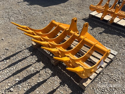 2026 GIYI 48 in Excavator Rake - Fits Cat 307 (Unused)