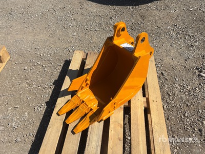 2026 GIYI GY-BK 12 in Excavator Bucket - Fits Cat 303 (Unused)