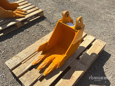 2026 GIYI GY-BK 12 in Excavator Bucket - Fits Cat 303 (Unused)