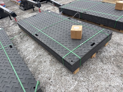 Quantity of (12) 2026 SKLP SK-LJB12 Polyethylene Sheet Ground Protection Mats Varios, tienda, almacen, consumidor (Unused)