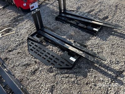 2026 GIYI GY-DHC Skid Steer Forks (Unused)