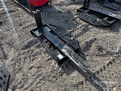 2026 GIYI GY-DHC 60 in Skid Steer Forks (Unused)