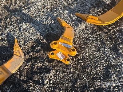 2026 GIYI Excavator Ripper - Fits Cat 303 (Unused)