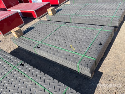 Quantity of (12) 2026 SKLP SK-LJB12 Polyethylene Sheet Ground Protection Mats Varios, tienda, almacen, consumidor (Unused)