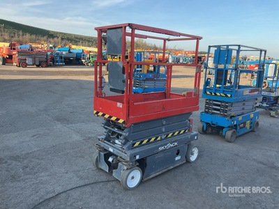 2016 Skyjack SJlll-3219 Electric Scissor Lift