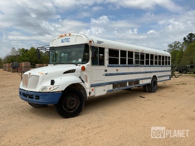 2005 International 3000 Bus