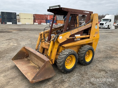 1995 Case 1840 شاحنة جرافة